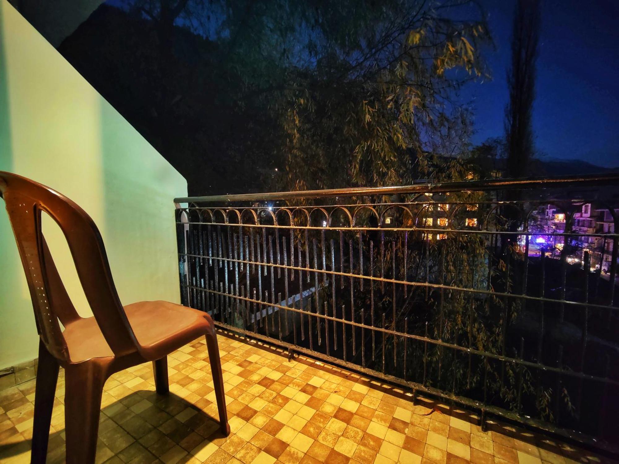 Surya International Hotel Manali Near Mall Road Екстериор снимка