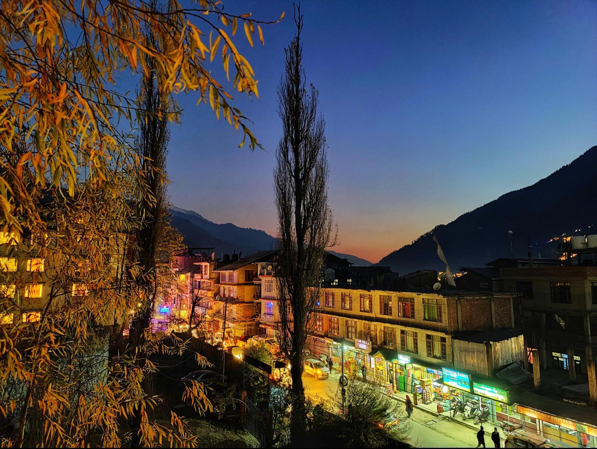 Surya International Hotel Manali Near Mall Road Екстериор снимка