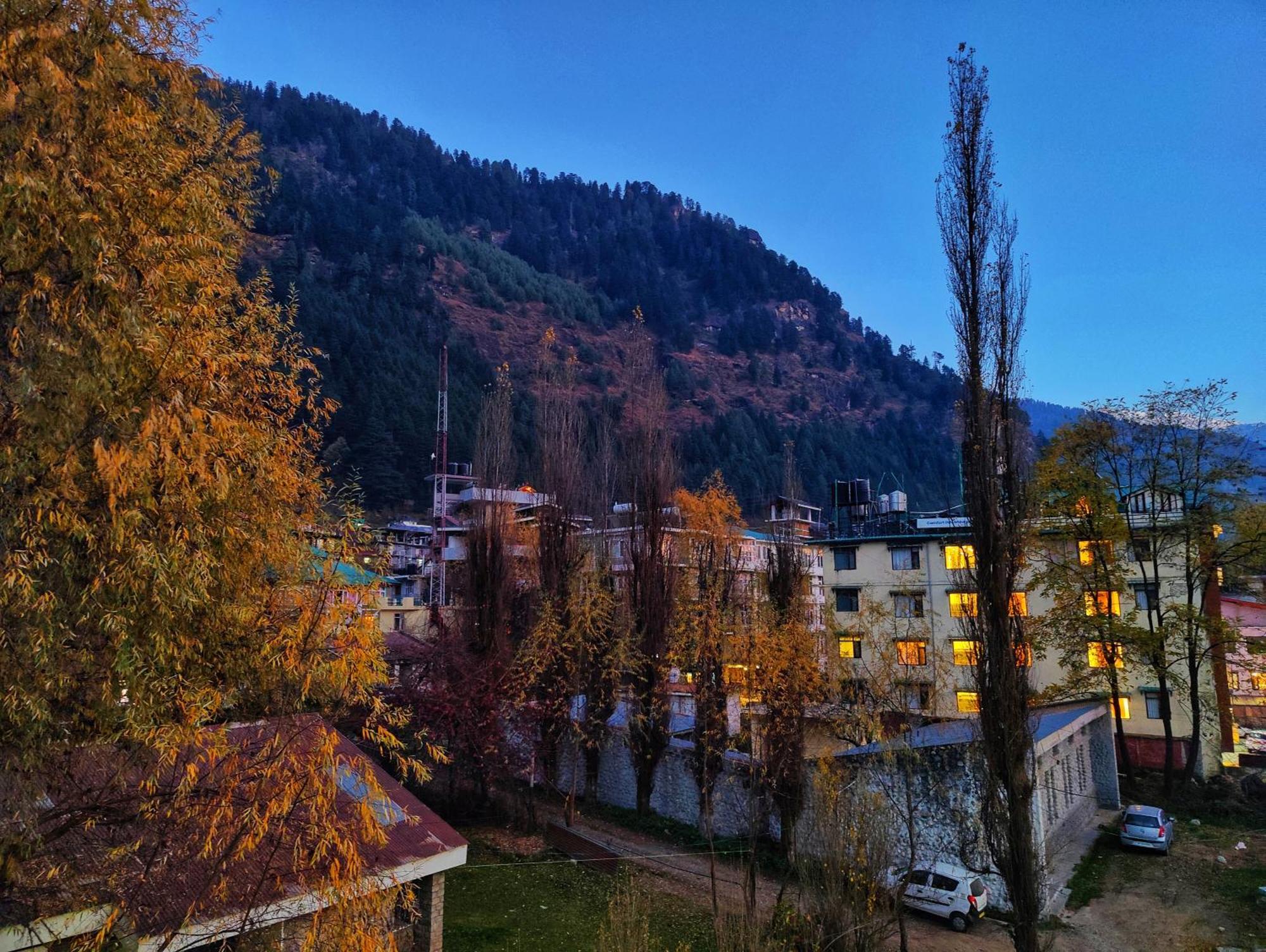 Surya International Hotel Manali Near Mall Road Екстериор снимка