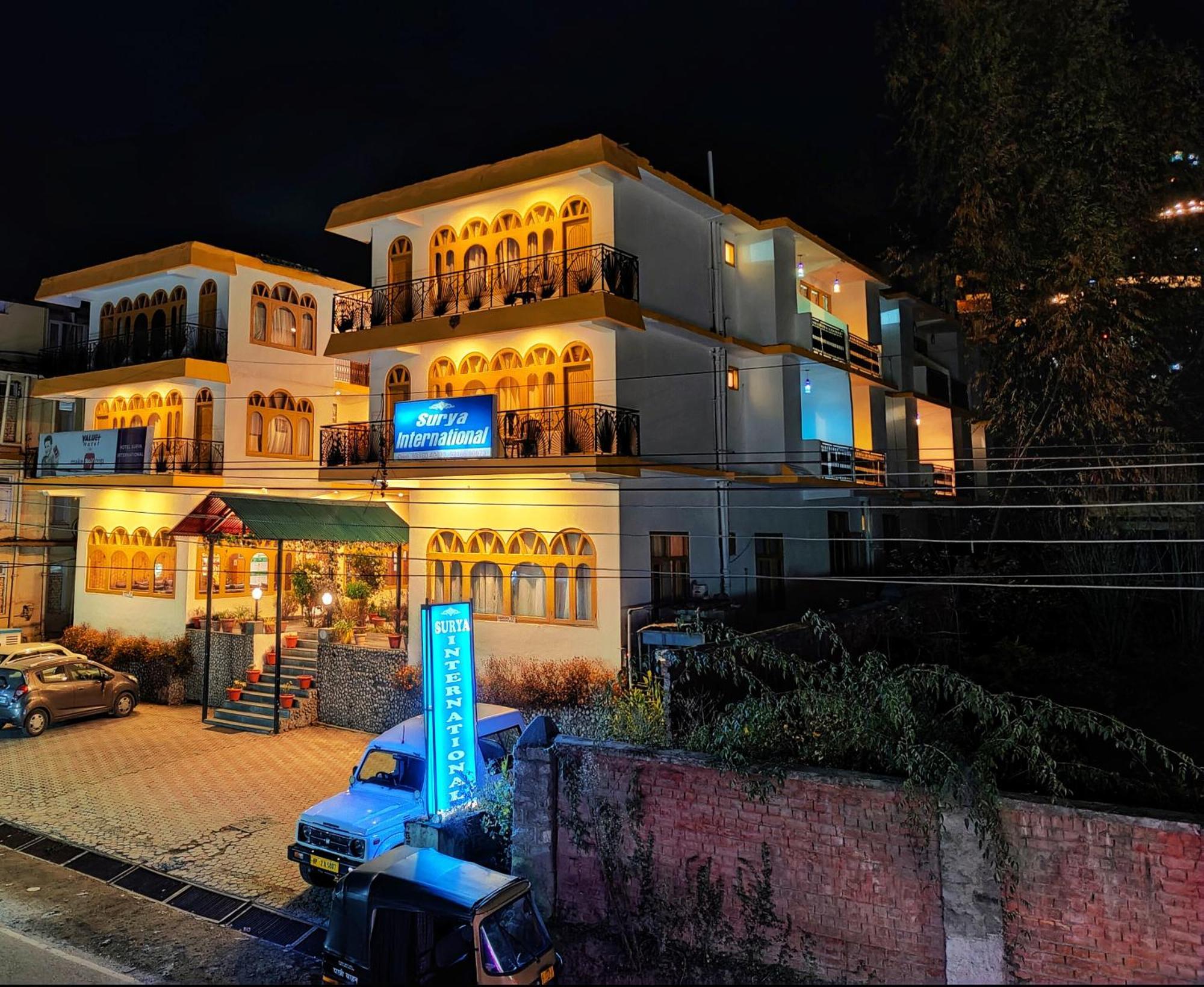 Surya International Hotel Manali Near Mall Road Екстериор снимка